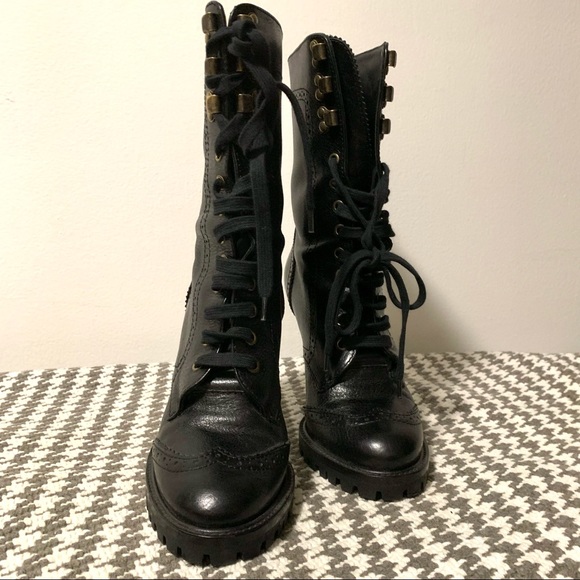 Like new D&G lug sole brogue lace up boot 6.5 - Picture 3 of 7